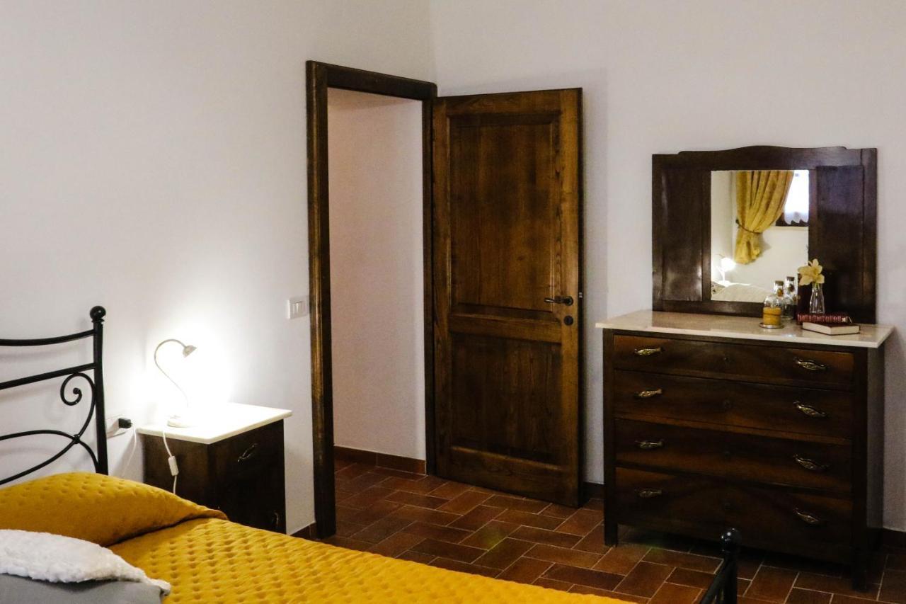 Agriturismo Bombina Montisi Екстериор снимка