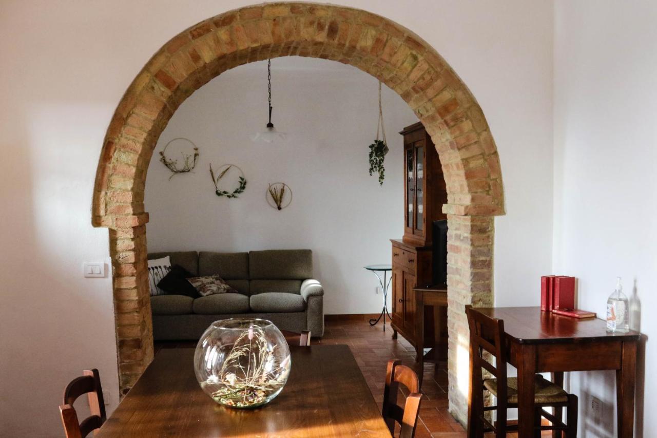 Agriturismo Bombina Montisi Екстериор снимка