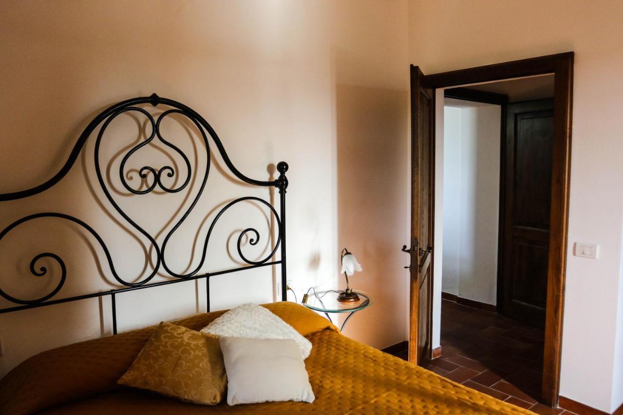 Agriturismo Bombina Montisi Екстериор снимка